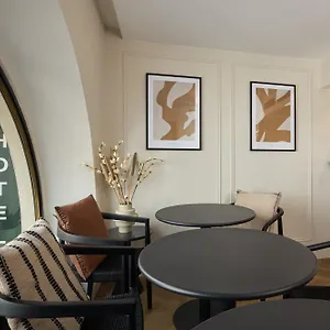 Otel Elysee Secret ****